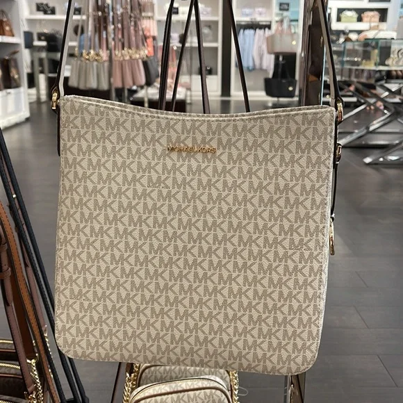 Michael Kors Jet Set Travel Large Messenger Crossbody Bag Light Cream Multi - Picture 2 of 16